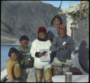 Image: Eskimos [Inughuit] at Etah